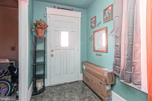 18 Roosevelt St, West Deptford NJ  08066-1028 exterior