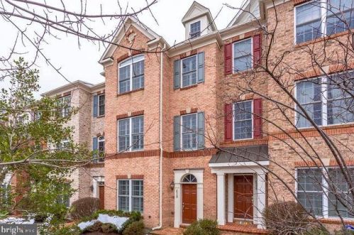 419 Spring St, Herndon, VA 20170-6223