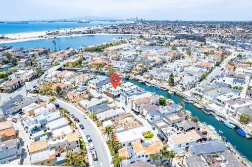 50 Rivo Alto Canal, Long Beach CA  90803-4047 exterior