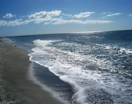 127 Albatross St, Fort Myers Beach FL  33931-4501 exterior