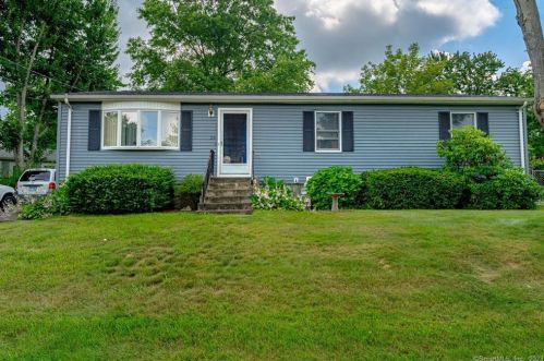 25 Dellwood Dr, Waterbury, CT 06708-3904