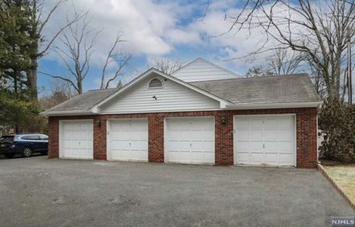 344 Ridgewood Rd, South Orange NJ  07079-1622 exterior