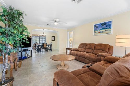 4644 Finchwood Way, Boynton Beach, FL 33436-0743