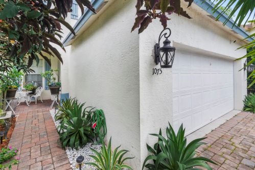 1075 Winding Rose Way, West Palm Beach, FL 33415-4479