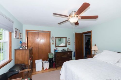 55 Jodi Dr, Wallingford CT  06492-2846 exterior