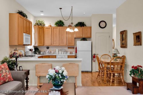 13 Silverspring Dr, Lakewood NJ  08701-7506 exterior