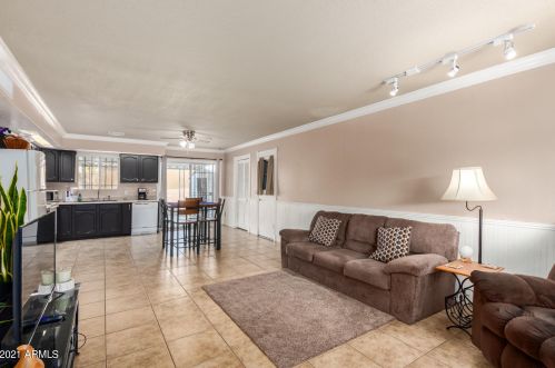 10814 12 St, Phoenix AZ 85085-7708 exterior