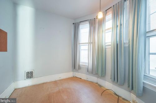 5247 Locust St, Philadelphia PA  19139-4020 exterior