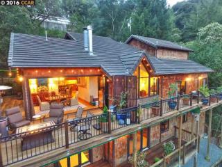 80 La Encinal, Orinda, CA 94563-2123