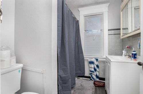 102 Elm St, Miami OH  45056-1742 exterior