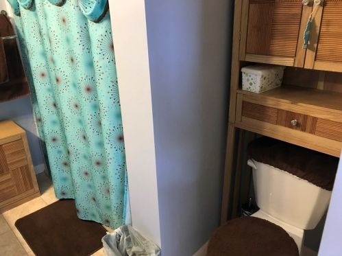 18 Burton St, Chicopee MA 01013-1529 exterior