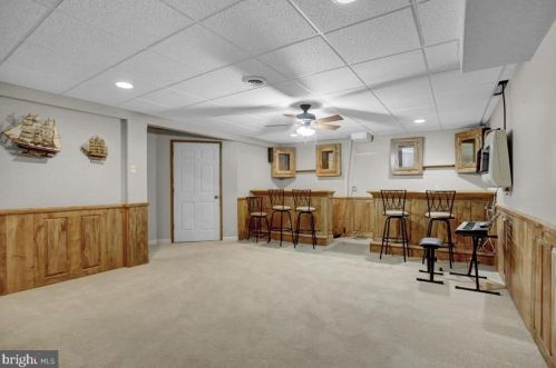 61 Crooked Dr, West Enola PA  17025-1522 exterior