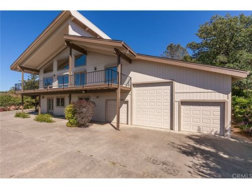 18 Oman Dr, Oroville, CA 95966-3868