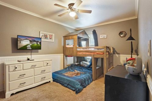 9020 Lismore Dr, Elk Grove CA  95624-2661 exterior