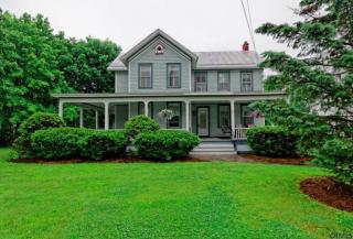 146 Maple Ave, Altamont, NY 12009-9028