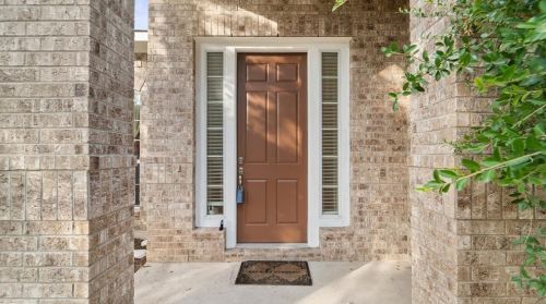 7808 Alophia Dr, Austin TX  78739-1942 exterior