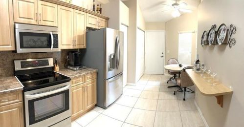 6082 Lake Hibiscus Dr, Delray Beach FL  33484-4617 exterior