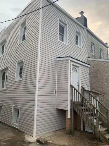 813 Meehan Ave, Far Rockaway NY  11691-5517 exterior