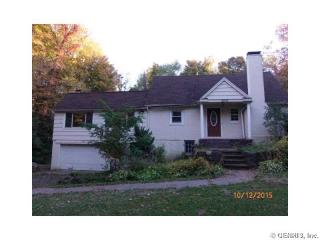 2018 Finley Rd, Walworth, NY 14568-9750