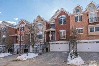 21 The Preserve, Woodbury, NY 11797-1809