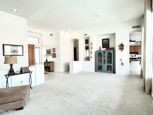 650 Desert Ave, Gilbert, AZ 85233-2043