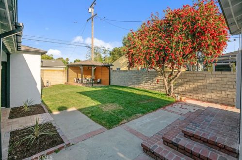 3936 Gaviota Ave, Long Beach CA  90807-3740 exterior