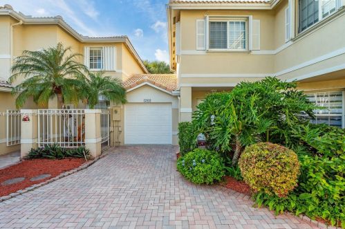 17019 22nd St, Hollywood FL  33028-2048 exterior