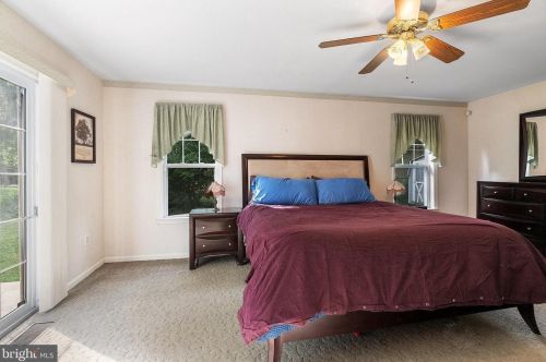 617 Grand Ave, Pittsburgh PA  19083-3224 exterior