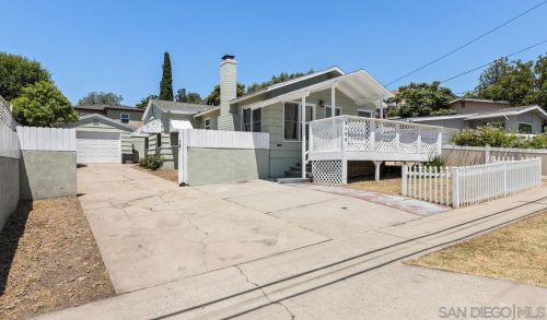 4584 Parks Ave, La Mesa, CA 91942-8850