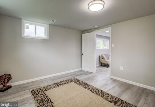 8813 Lagrange St, Lorton VA 22079-1643 exterior