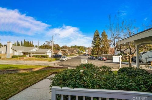 22748 Norton Dr, Santa Clarita, CA 91350-3650