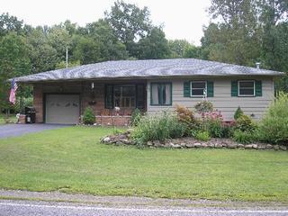 95 Metcalf Ave, Jamestown, NY 14701-2641