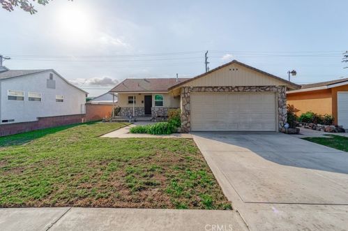 6161 Rahn Ave, Long Beach, CA 90805-2135