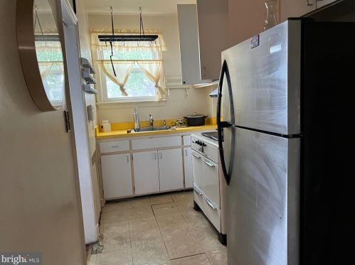 1736 Lyman Pl, Washington, DC 20002-3028