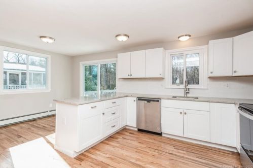 20 Danbury Ln, Bristol, CT 06010-2749