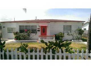 1945 Johnson St, Hollywood, FL 33020-3506