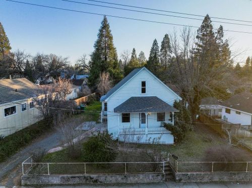 147 Empire St, Grass Valley CA  95945-7331 exterior