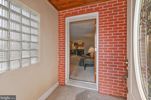 12 Cedar Ave, Berlin Boro NJ  08009-1302 exterior