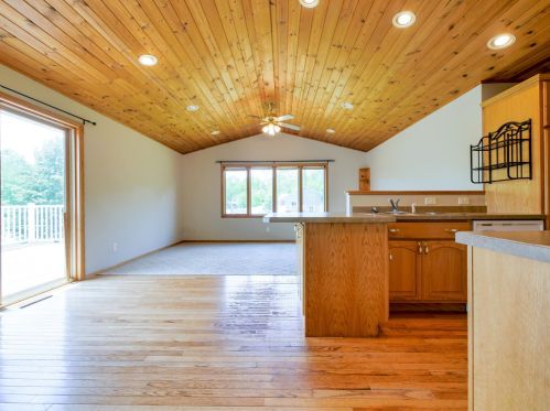 810 Thomas Dr, Alex MN  56308-8705 exterior