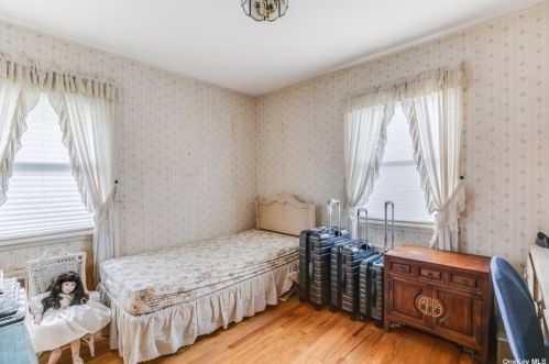 364 Howard Ave, Woodsburgh NY  11598-2940 exterior