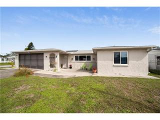 3023 Pinon Dr, Tarpon Springs, FL 34691-4720
