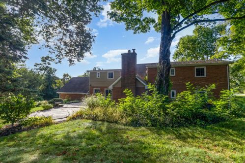 817 Rosewood Dr, Covington KY 41017-1385 exterior