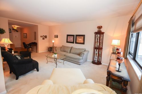 5 Adelaide St, Floral Park NY  11001-1732 exterior