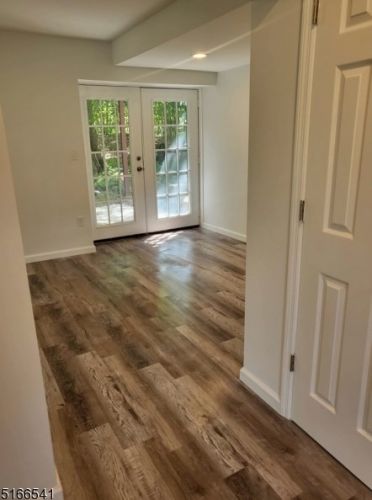 18 Berry Ln, West Milford NJ  07480-3632 exterior