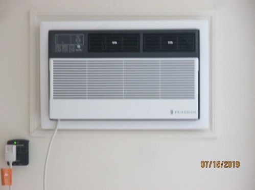 2 Locust Ct, Fishkill NY  12524-2634 exterior