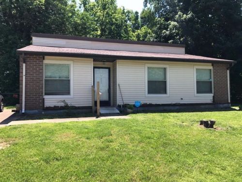 2324 Redbud Ln, Paris, KY 40361-2460