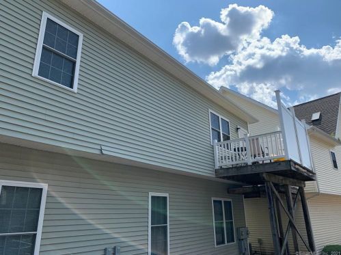 27 Pasco Dr, East Windsor, CT 06088-1713