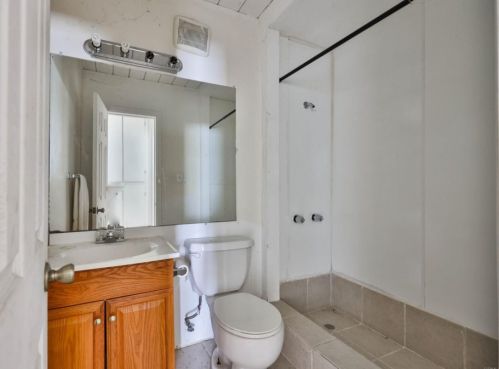 6634 Radio Dr, San Diego CA  92114-1611 exterior