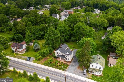 14 Colonial Hwy, Hamilton VA  20158-9009 exterior