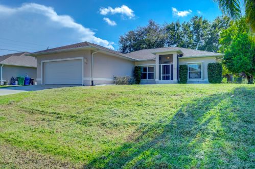 407 Tunison Ln, Sebastian, FL 32958-5526
